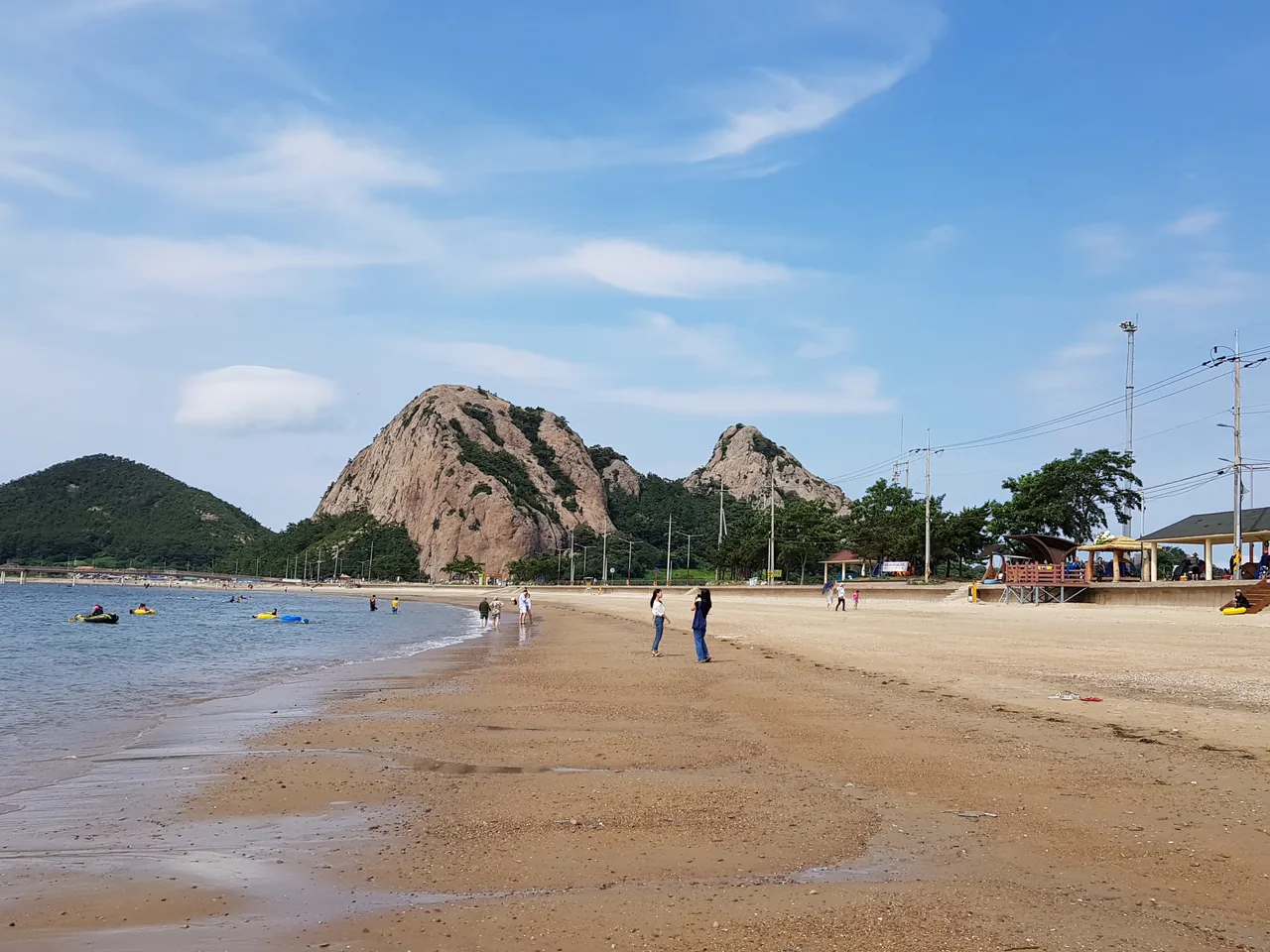 군산 선유도해수욕장 명사십리 백사장과 망주봉
