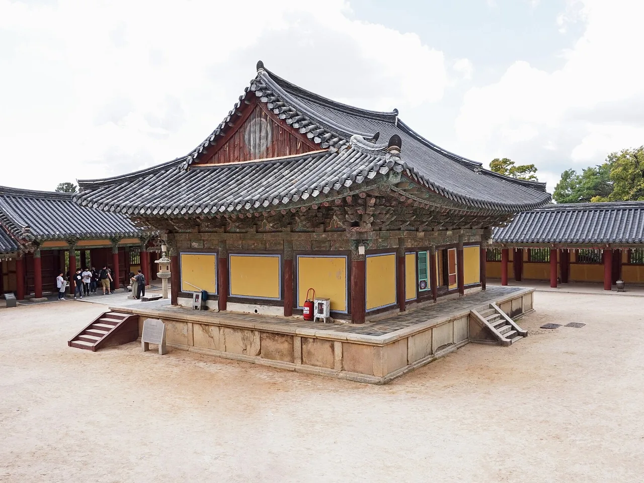 경주 불국사 대웅전 전경