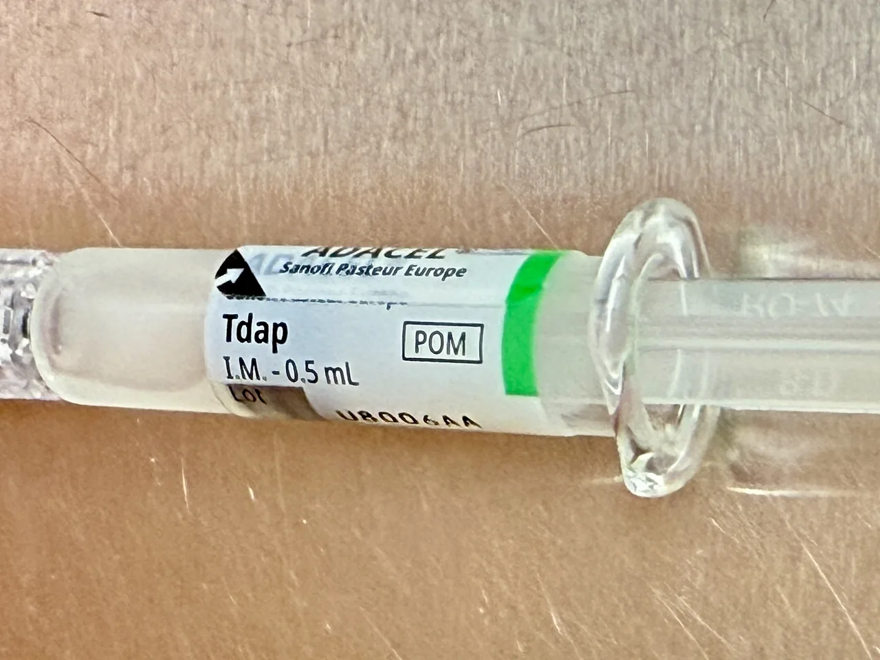 성인용 Tdap 백신 아다셀 프리필드 주사기, 백일해 예방접종에 쓰이는 백신